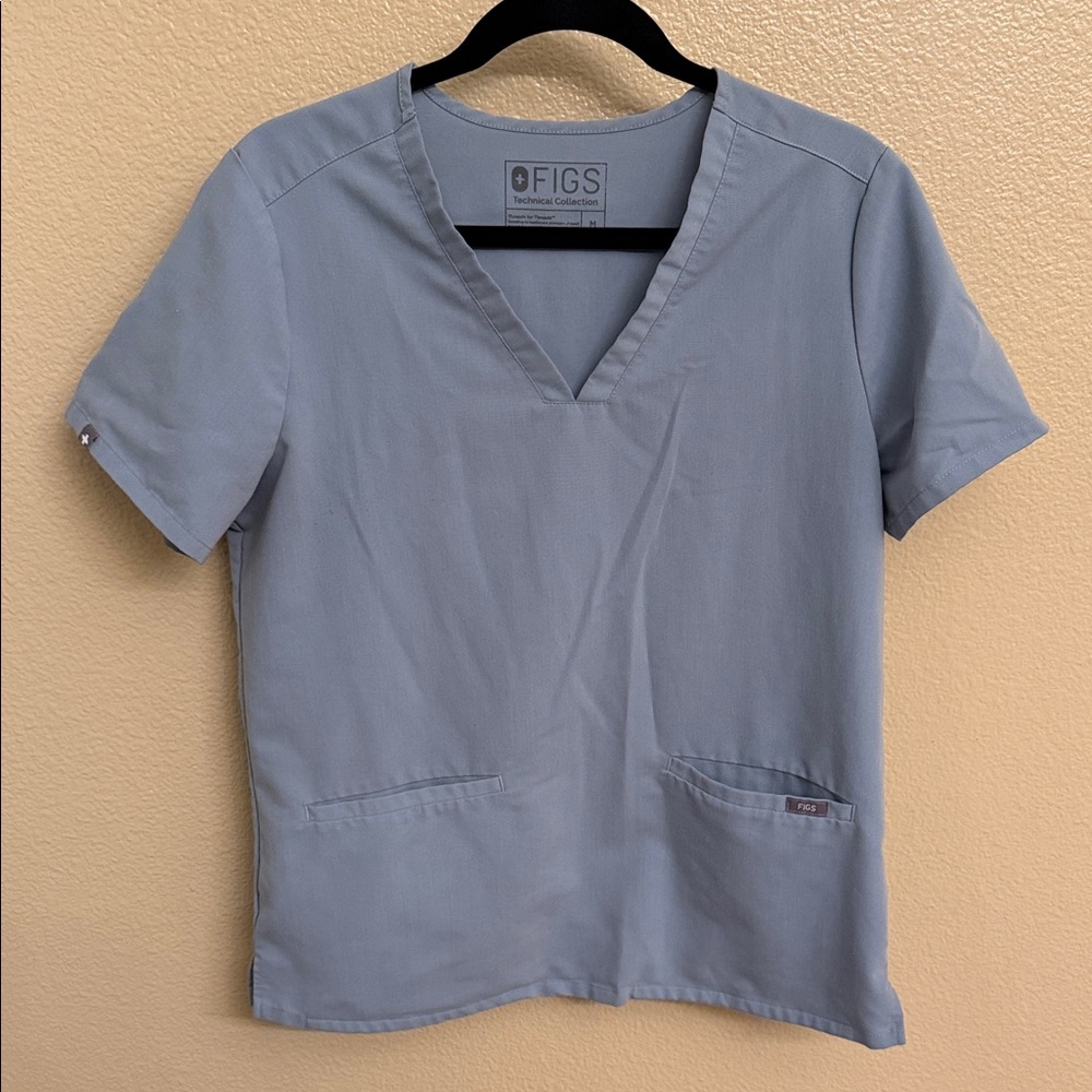Figs Women's Short Sleeve V-Neck Top in Dusty Blue